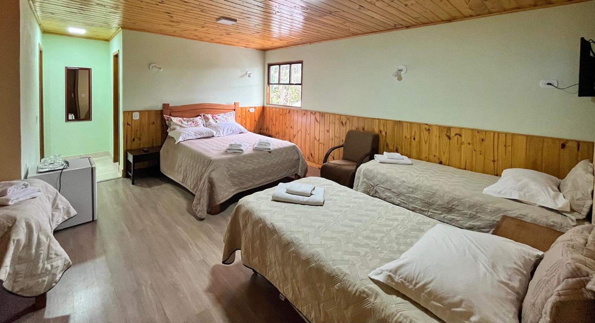 Pousada Alpes Da Serra Campos do Jordão Room photo